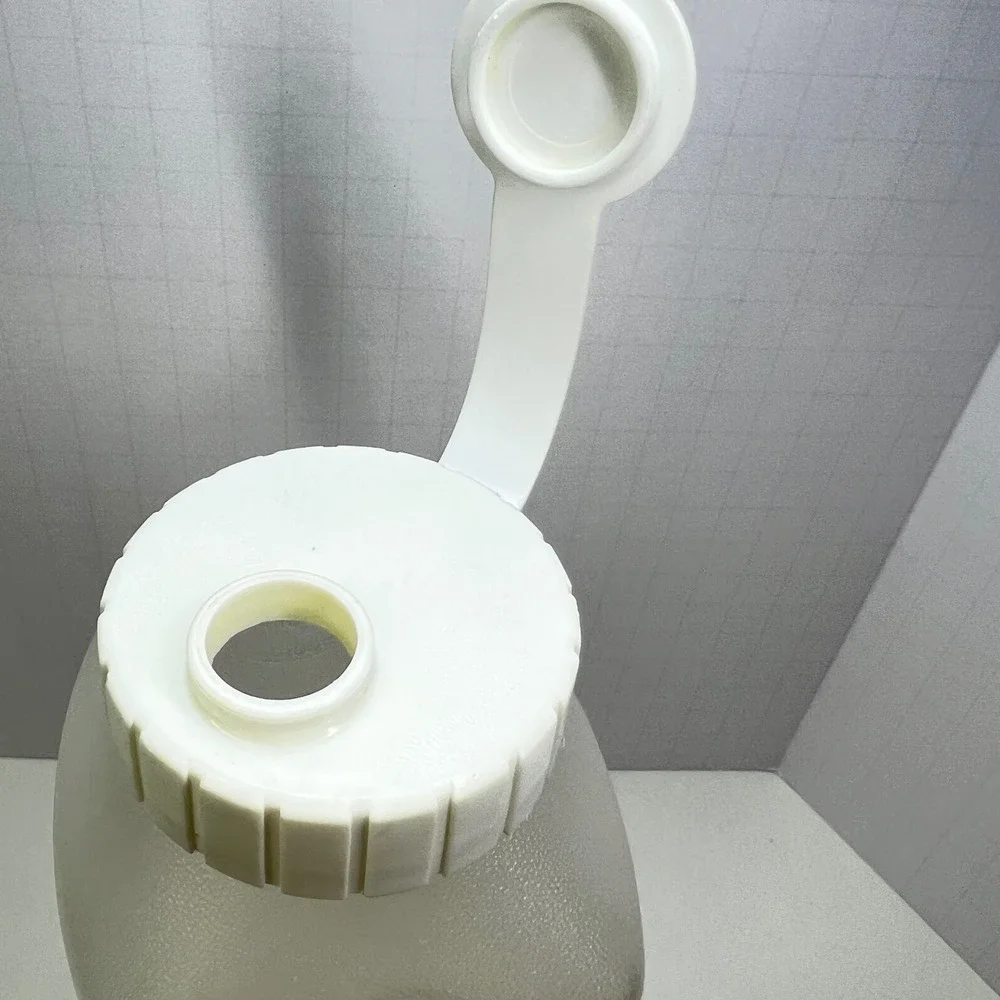 Vintage Rubbermaid 1 Qt Pitcher‎ Bottle Flip Spout Lid Measuring 32oz